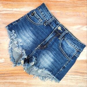 KanCan Denim Shorts Distressed Like New Size 1 (24)